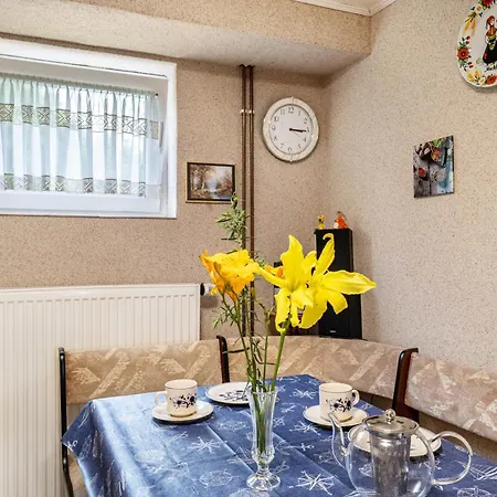 Stoll In Appartement Bruel